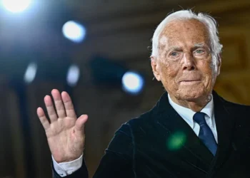 Sekretet e fundit të Giorgio Armanit, zbulohen dhe publikohen dy testamentet e tij të shkruara me dorë