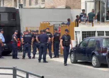 Operacion kundër trafikantëve të drogës, mbahet seanca për 30 të arrestuarit në Elbasan