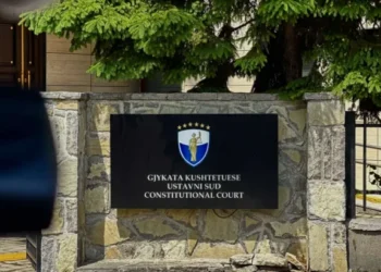 Kosovë/ Kushtetuesja vendos masë të përkohshme për konstituimin e Kuvendit