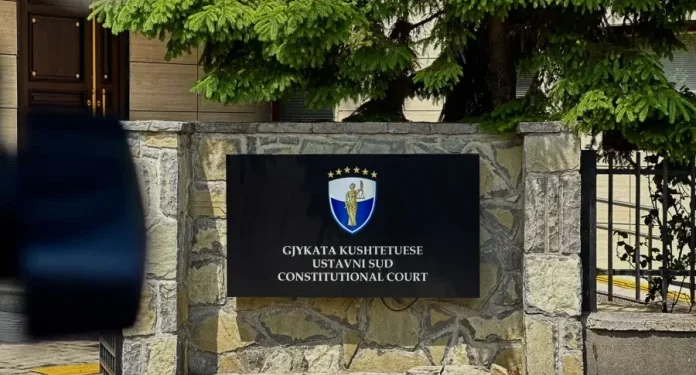 Kosovë/ Kushtetuesja vendos masë të përkohshme për konstituimin e Kuvendit