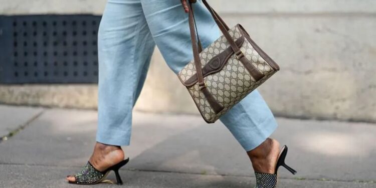 Hakerat vjedhin të dhënat private të 7,4 milionë klientëve të Gucci, Balenciaga dhe Alexander