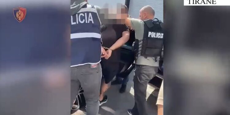 Kanabis me postë nga Kanadaja, arrestohet i riu (Emri)