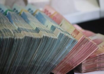 4.8 mld euro “nën dyshek”/ Rritet sasia e parave jashtë bankave, njerëzit po mbajnë më shumë “cash”