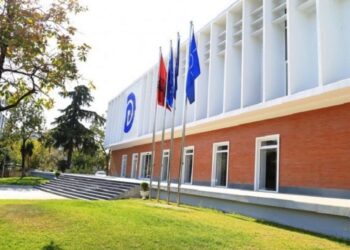 PD padit në Kushtetuese ndryshimet në rregulloren e Kuvendit dhe dekretimin e Diellës