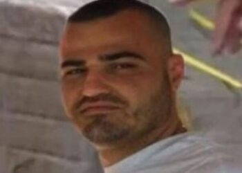 Nipi i ish-deputetit socialist lë qelinë e paraburgimit, arsyeja