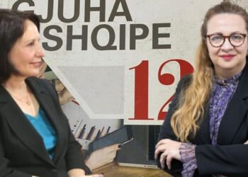Miratoi librin e saj si tekst shkollor, jep dorëheqjen drejtuesja e AKAP