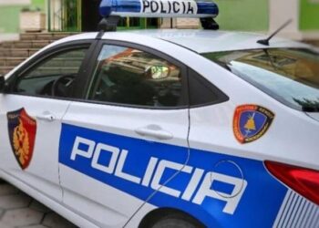 Goditën efektivët e policisë, tre të arrestuar në Tiranë