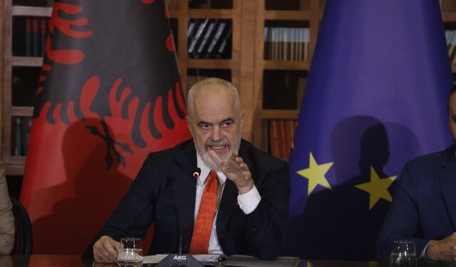 Rama ndryshon vendimin me të cilin ‘amnistoi’ kullat e oligarkëve
