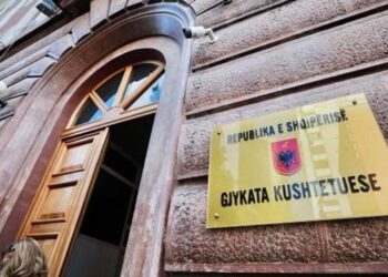 Gjykata Kushtetuese pezullon dekretin e Begajt për zgjedhjet në Tiranë