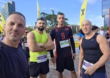 Foto/ Ramush Haradinaj në “Maratonën e Tiranës”