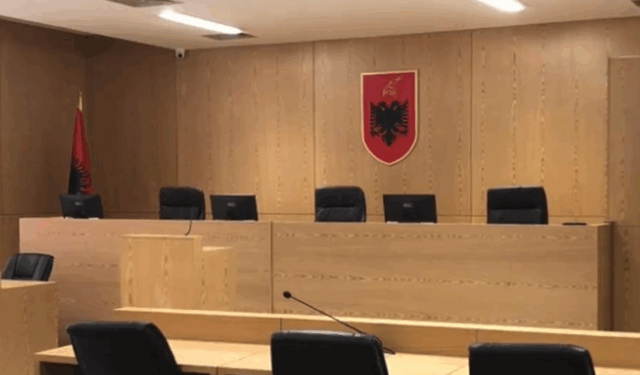 Arrestimi i avokatit Ulian Bajrami, bojkotohen për 5 ditë gjyqet