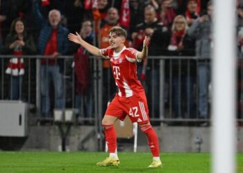 Vetëm 17 vjeç, por rekordmen, Lennart Karl vendos 2 rekorde në Champions