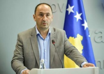 Ish-ministri emërohet drejtor i Portit të Durrësit? Ministrja e Ramës e uron, pastaj fshin postimin