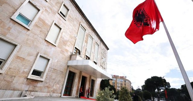 Rama bën lëvizje të reja në kabinet, ndryshime në dy ministri