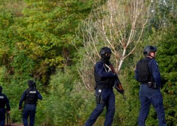 Operacion policor në Zveçan dhe Zubin Potok