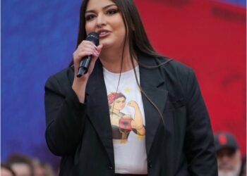 Përplasje brenda PS: Sara Mile akuzon Ballën dhe Maznikun për dështime