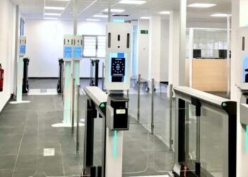 Europa digjitalizon kufijtë nga 12 tetori! Udhëtarët shqiptarë do të hasen me vonesa në kufi