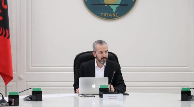 Zgjedhjet e pjesshme lokale/ KQZ regjistron 4 kandidatë për Vlorën dhe Beratin