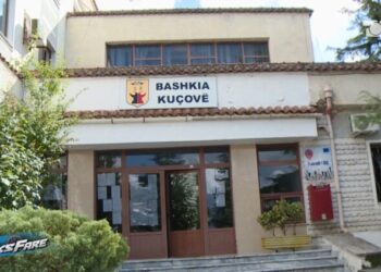 Zhurma që çmendi një lagje, nuk dëgjohet nga Bashkia Kuçovë