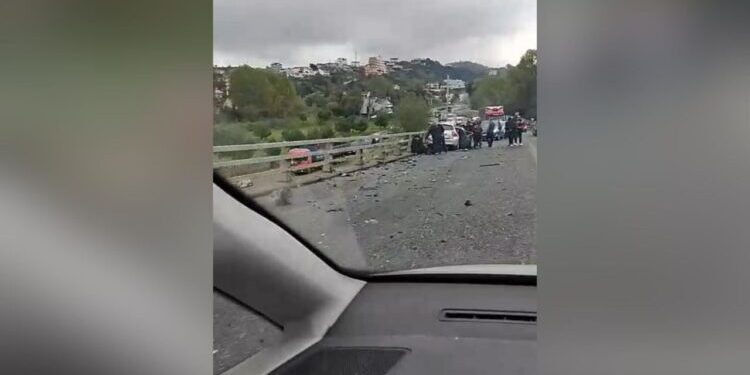 Aksident në Durrës/ Përplasen dy makina, 5 të plagosur (VIDEO)
