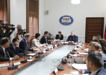 Komisioni i Ligjeve rrëzon kërkesën e PD-së për shkarkimin e presidentit Begajt