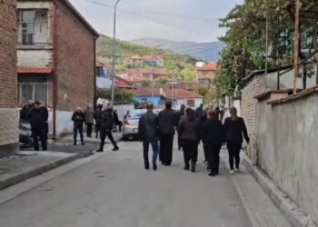 Përcillen sot për në banesën e fundit nënë e bir në Maliq