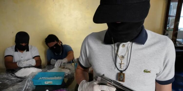 Investigimi i ‘The Sun’: Gangsterët shqiptarë po marrin mësime për torturat nga kartelet meksikane