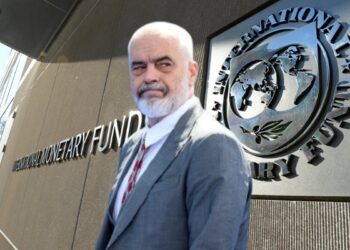 FMN ‘shuplakë’ qeverisë: Shqipëria në grupin më të dobët të globit për menaxhimin e shpenzimeve publike