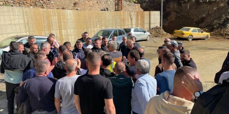 Kërkojnë rritje pagash dhe siguri/ Minatorët e Spaçit paralajmërojnë grevë urie