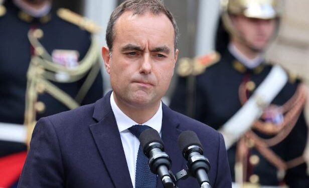 Francë/ Jep dorëheqjen kryeministri Sebastian Lecornu