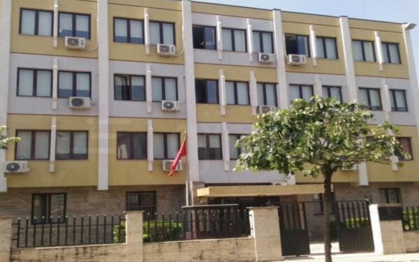 Tjetërsim pronash në Lezhë/ Kush janë zyrtarët publikë dhe efektivët për të cilët u lëshua urdhërarrest (EMRAT)