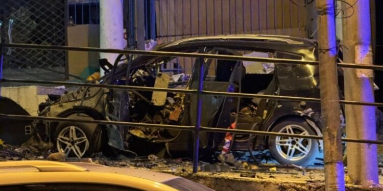 Shpërthim i fortë në Sarandë, automjeti hidhet në erë me një person brenda