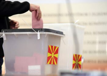 Heshtje zgjedhore në Maqedoninë e Veriut – Votojnë të sëmurët, shtëpitë e të moshuarve e të burgosurit