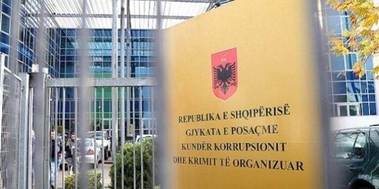 Grup i strukturuar kriminal, GJKKO dënon me 161 vite burg 13 persona