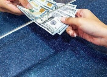 Këmbimi valutor, me sa shiten dhe blihen monedhat e huaja