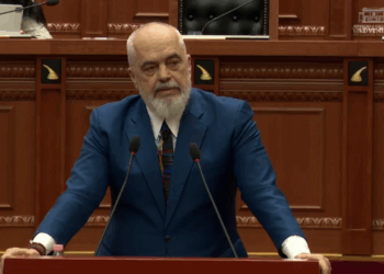 Rama nuk përmbahet, shthur gojën në Kuvend: Mbetët kashtë e ko*e!