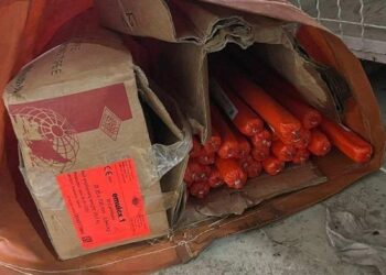 Kapet sasi e madhe eksplozivi në Vërmicë, 300 kg të fshehura në furgonin që vinte nga Shqipëria