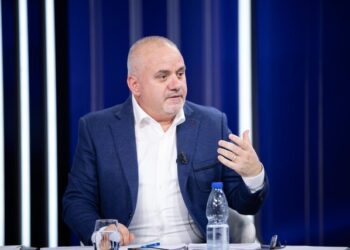 Gazetari investigativ Artan Hoxha shpallet “non grata” në Greqi