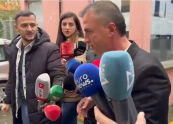 Termet Peçi del pas 1 ore në SPAK: Të fala Ristanit!