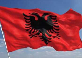 29 Nëntori/ Shqiptarët festojnë sot 81-vjetorin e Çlirimit