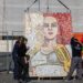 “Dielli i Ditës Tjetër” i Blerta Kambos ndriçon fasadën e Muzeut Historik Kombëtar