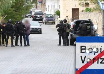 Hakmarrja mes dy familjeve që përfundoi në tragjedi/ Breshëri me 2,000 plumba në Kretë, dy të vrarë dhe disa të plagosur