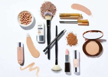 Make-up apo skincare? Gjenerata e re i dëshiron të dyja në një produkt