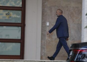 Prej 3 orësh balluku në zyrë me Ramën, në kryeministri shkon dhe Ulsi Manja