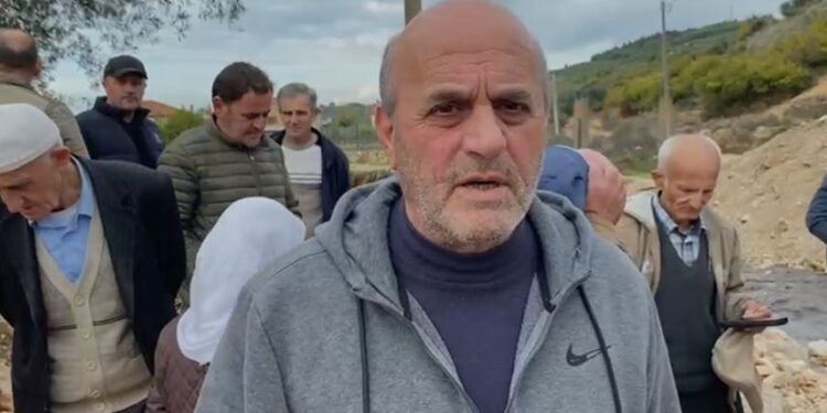 Krujë/ Banorët e Borizanës në protestë për guroren: Po na prish shtëpitë dhe shkakton përmbytje