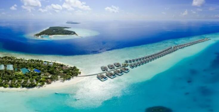 Maldivet ndalojnë duhanin, gjoba të majme në vendin më të lakmuar nga turistët!
