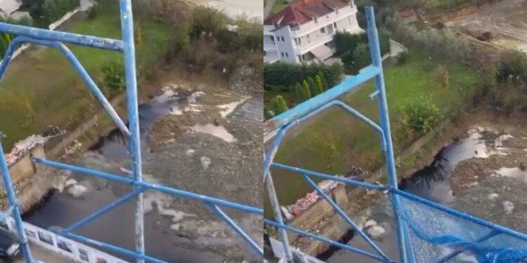 Ujërat e zeza dalin në sipërfaqe në Paskuqan, banorët: Po rrezikohet shëndeti ynë