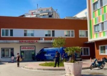 Sarandë / 13-vjeçari plagos me thikë një të mitur, alarm siguria në shkolla