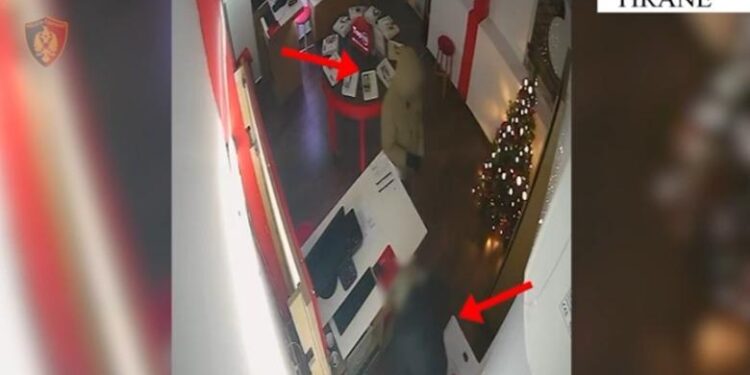 Tre vjedhje në një javë, arrestohet dy “skifterët” në Tiranë