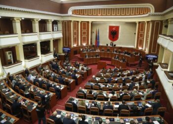 Kuvendi në seancë plenare, priten diskutime për Avokatin e Popullit
